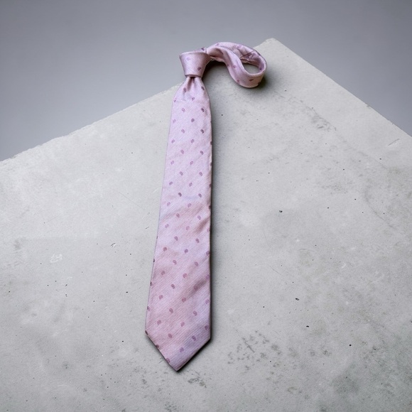 tom james Other - Tom James Purple/Pink Paisley Men's silkTie